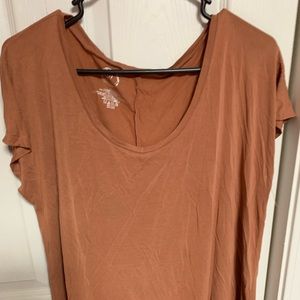 Maurice’s basic tee in rusty orange